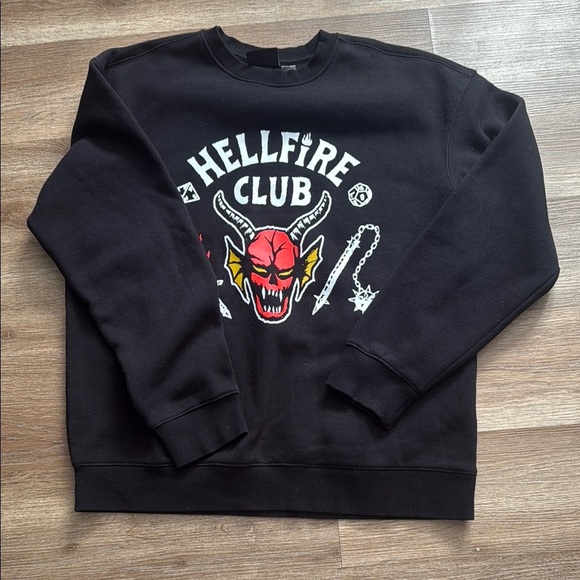 H&M Stranger Things Sweatshirt - Picture 1 of 5